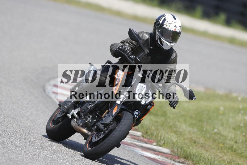 Archiv-2025/09 22.04.2025 Cornu Master School ADR/gruen-vert/43